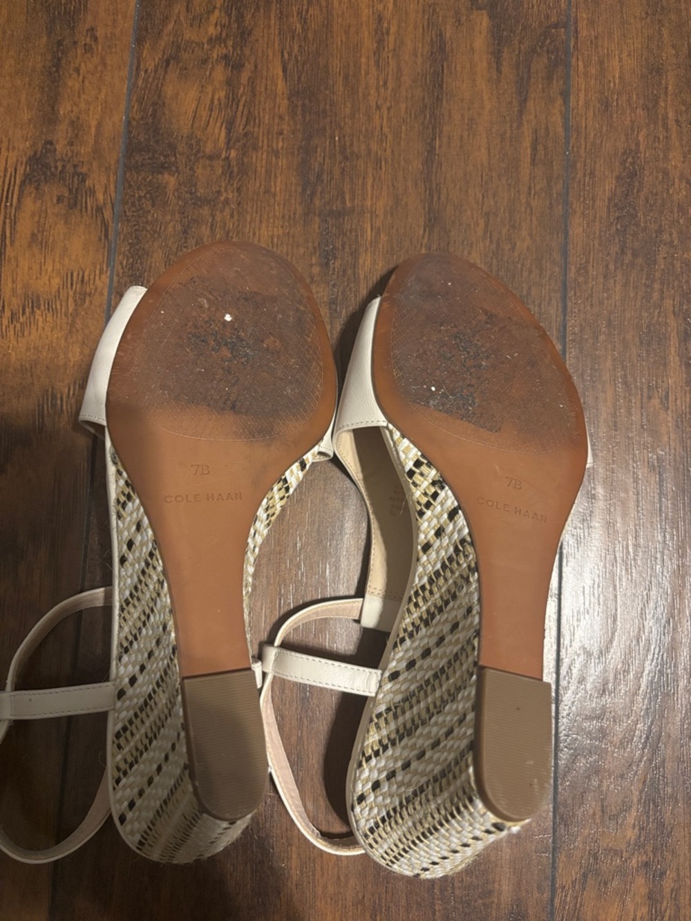 Women’s Cole Haan Light Cream Leather T-Strap Sandals Wedge Heel Size 7 - Picture 6 of 6